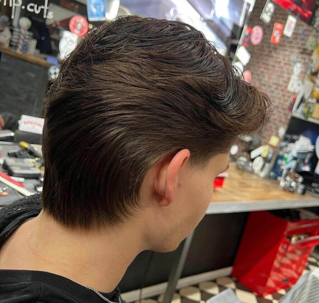 pidempi klassinen mullet