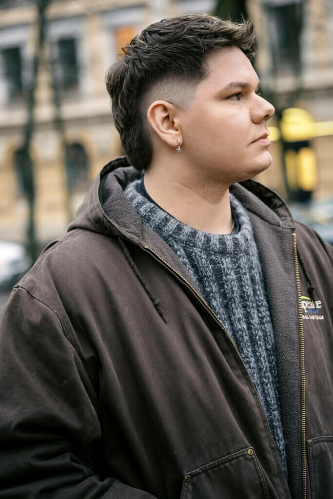 burst fade hiustyyli sivulta läheltä 2026 – Miesten hiustrendit – GROOM Parturit